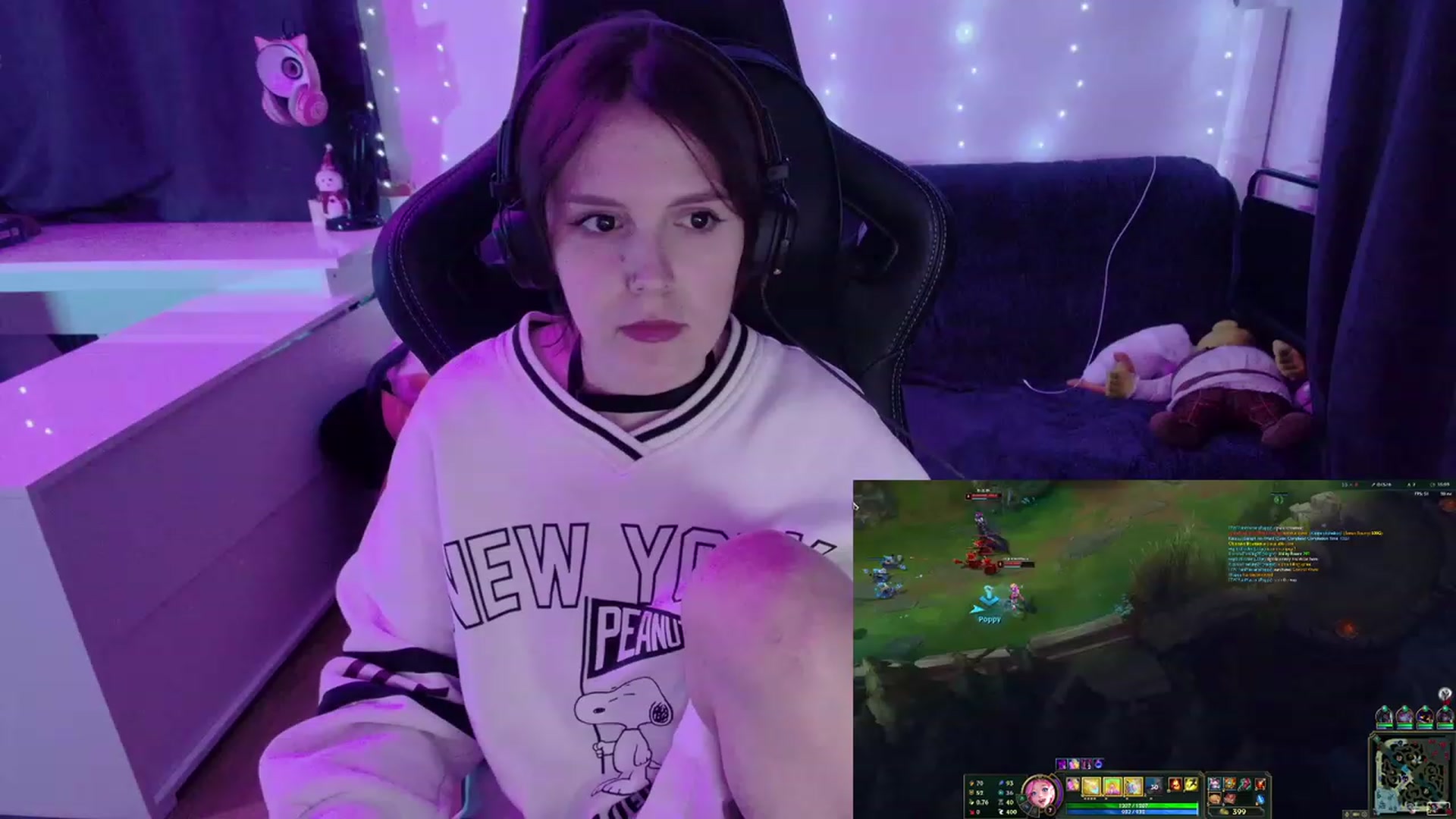 Gallery image thumbnail from crybabyKys's myfreecams stream on, 01/21/2024, 16:37 image 1 of 20