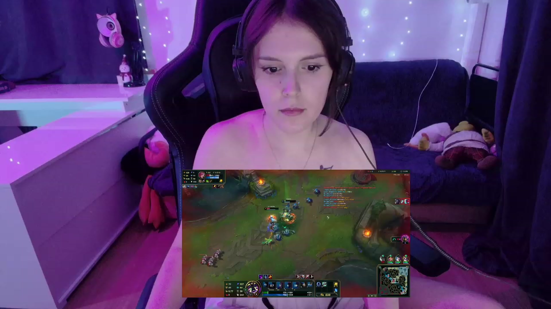 Gallery image thumbnail from crybabyKys's myfreecams stream on, 01/21/2024, 18:00 image 5 of 20