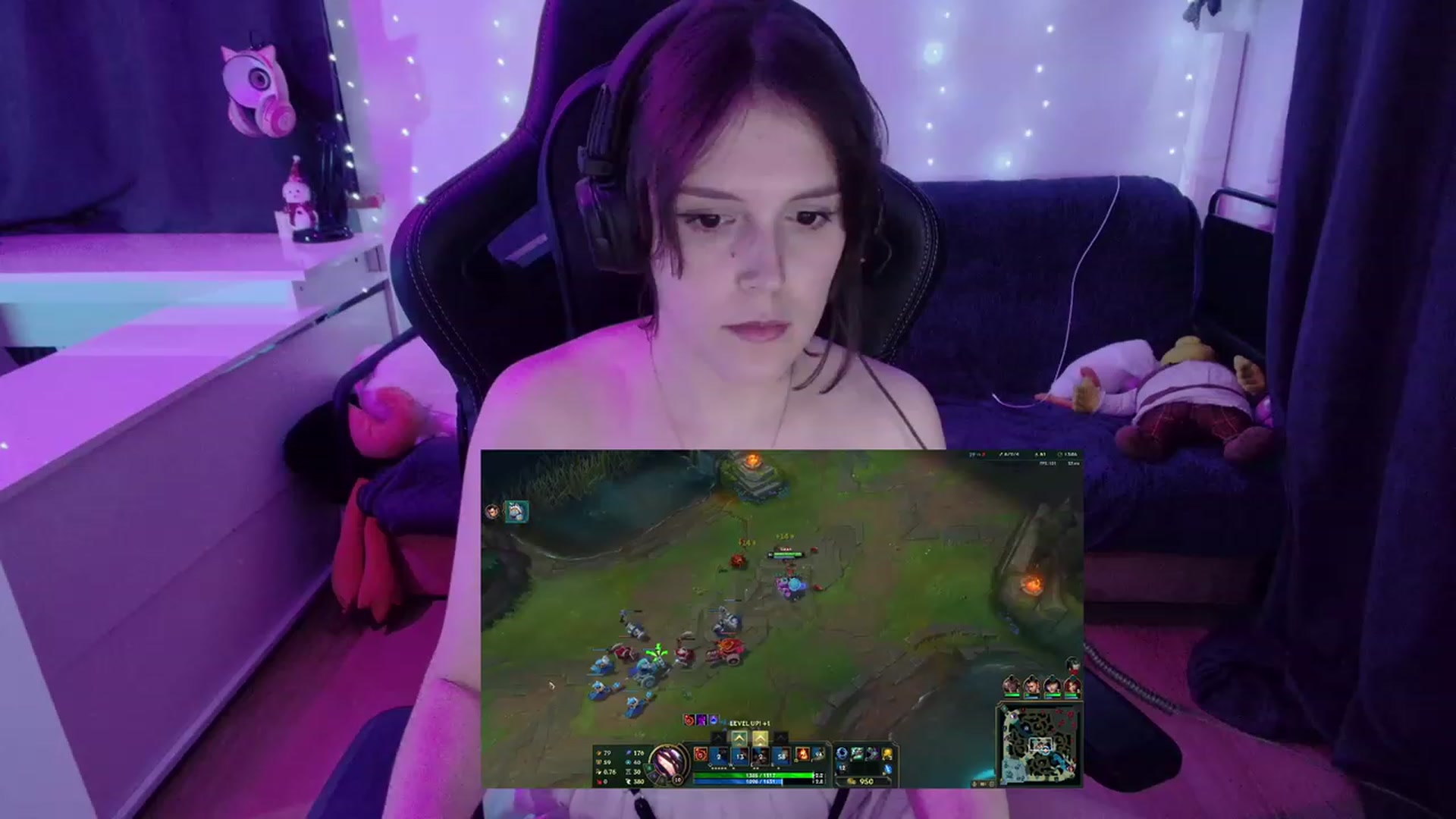 Gallery image thumbnail from crybabyKys's myfreecams stream on, 01/21/2024, 18:00 image 13 of 20