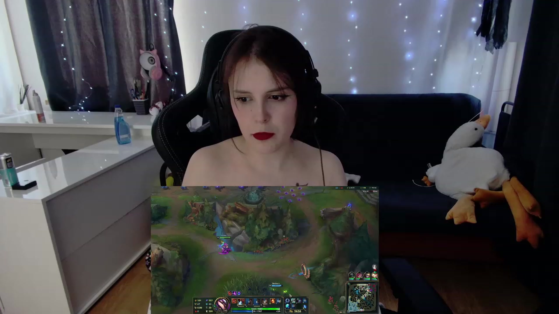 Gallery image thumbnail from crybabyKys's myfreecams stream on, 01/31/2024, 10:18 image 13 of 20