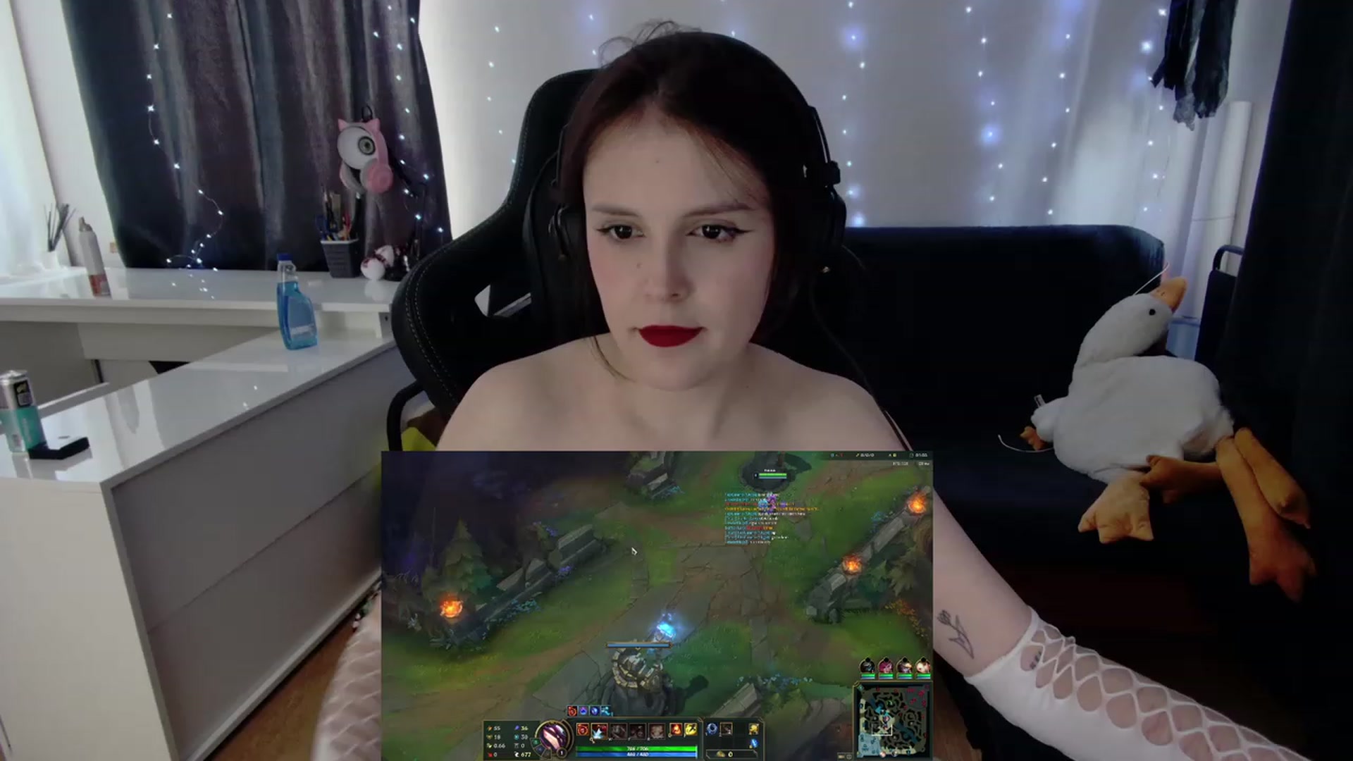 Gallery image thumbnail from crybabyKys's myfreecams stream on, 01/31/2024, 10:18 image 2 of 20