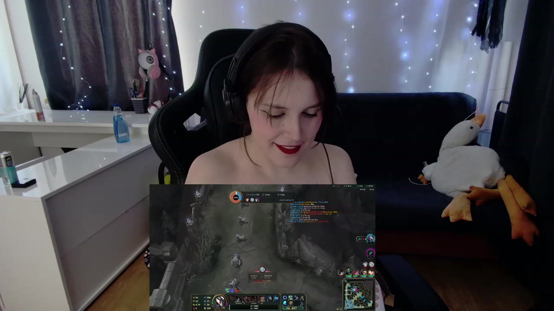 Gallery image thumbnail from crybabyKys's myfreecams stream on, 01/31/2024, 10:18 image 12 of 20