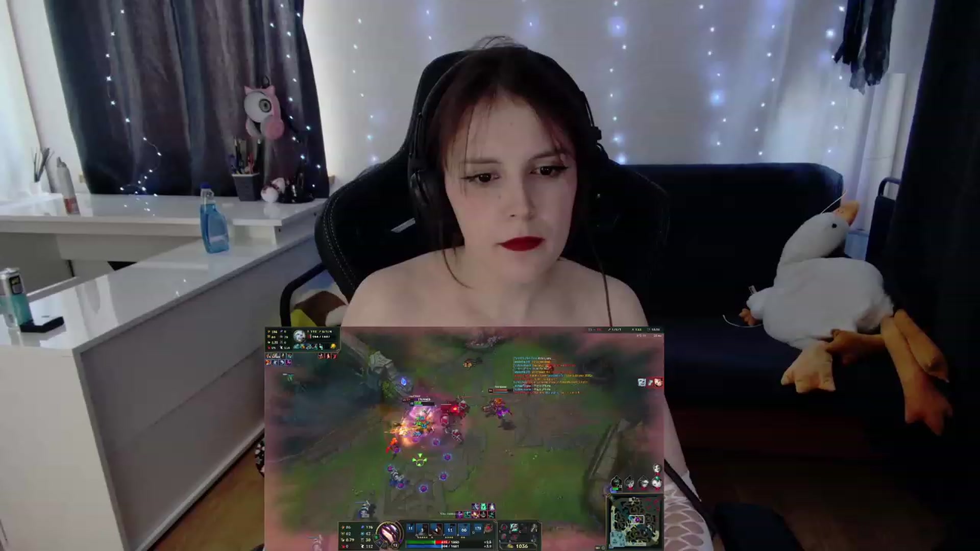 Gallery image thumbnail from crybabyKys's myfreecams stream on, 01/31/2024, 10:18 image 11 of 20