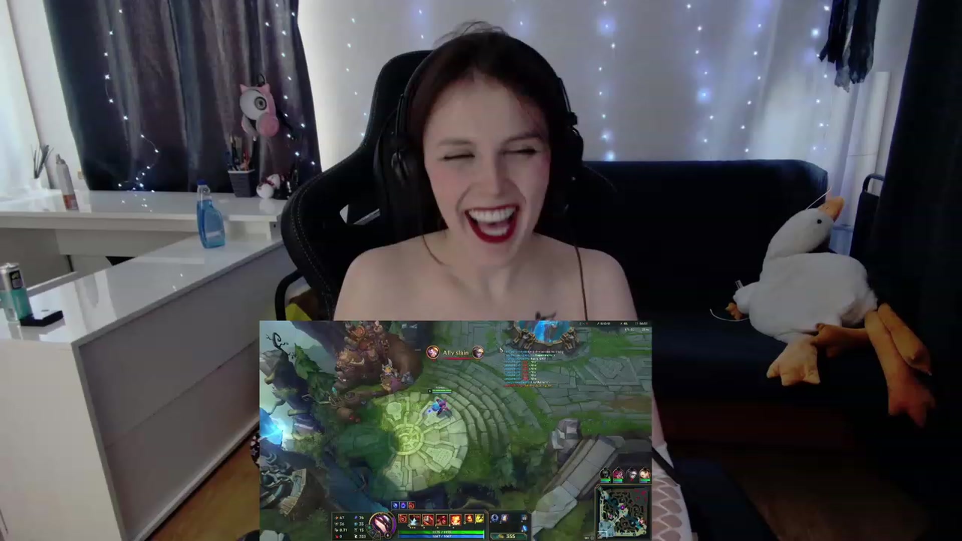 Gallery image thumbnail from crybabyKys's myfreecams stream on, 01/31/2024, 10:18 image 5 of 20