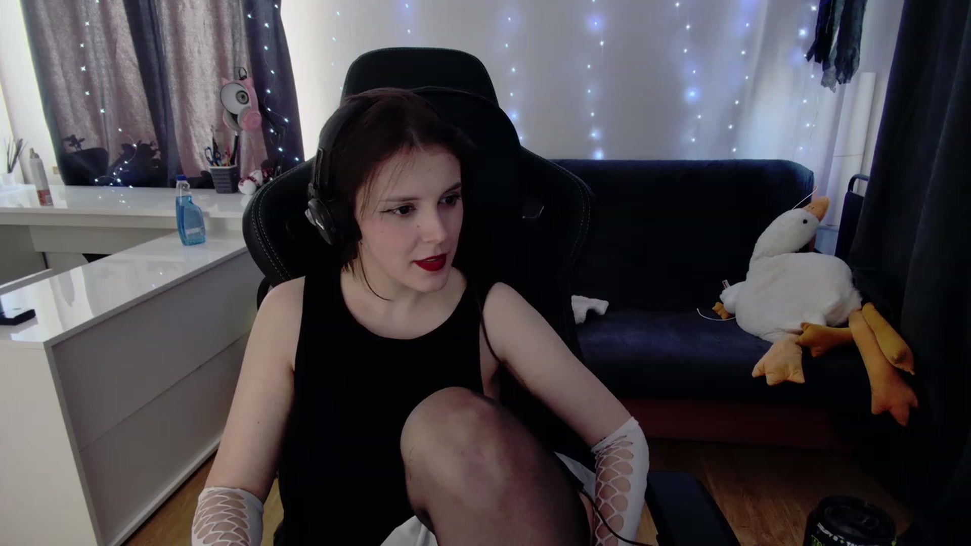 Gallery image thumbnail from crybabyKys's myfreecams stream on, 01/31/2024, 11:09 image 8 of 20