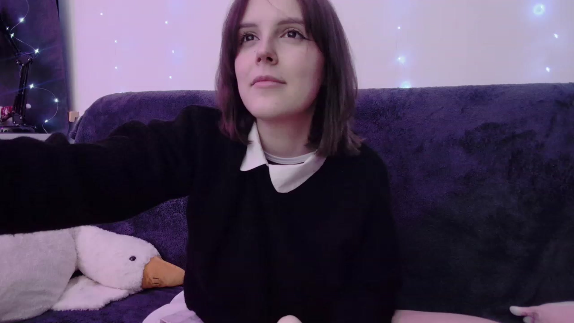 Gallery image thumbnail from crybabyKys's myfreecams stream on, 02/02/2024, 01:41 image 3 of 20