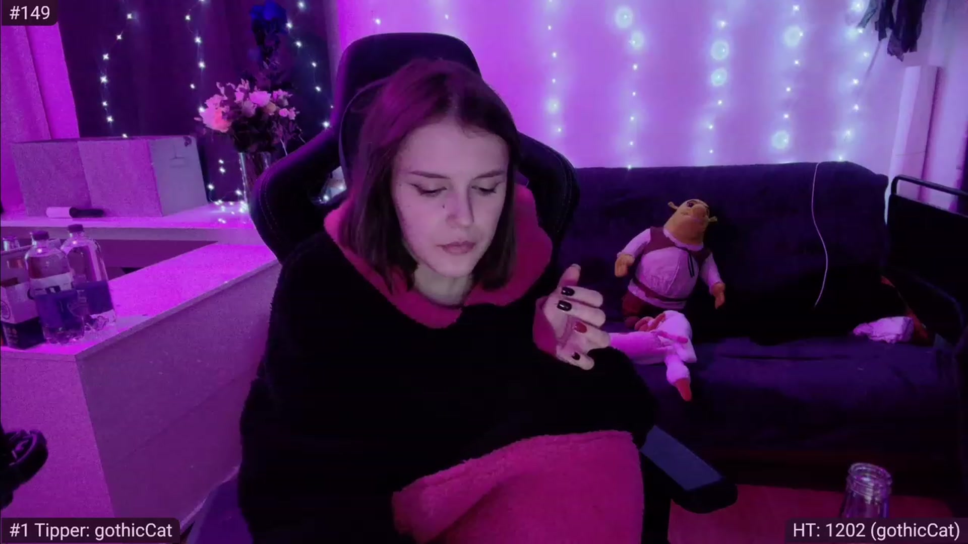 Gallery image thumbnail from crybabyKys's myfreecams stream on, 02/06/2024, 21:26 image 16 of 20