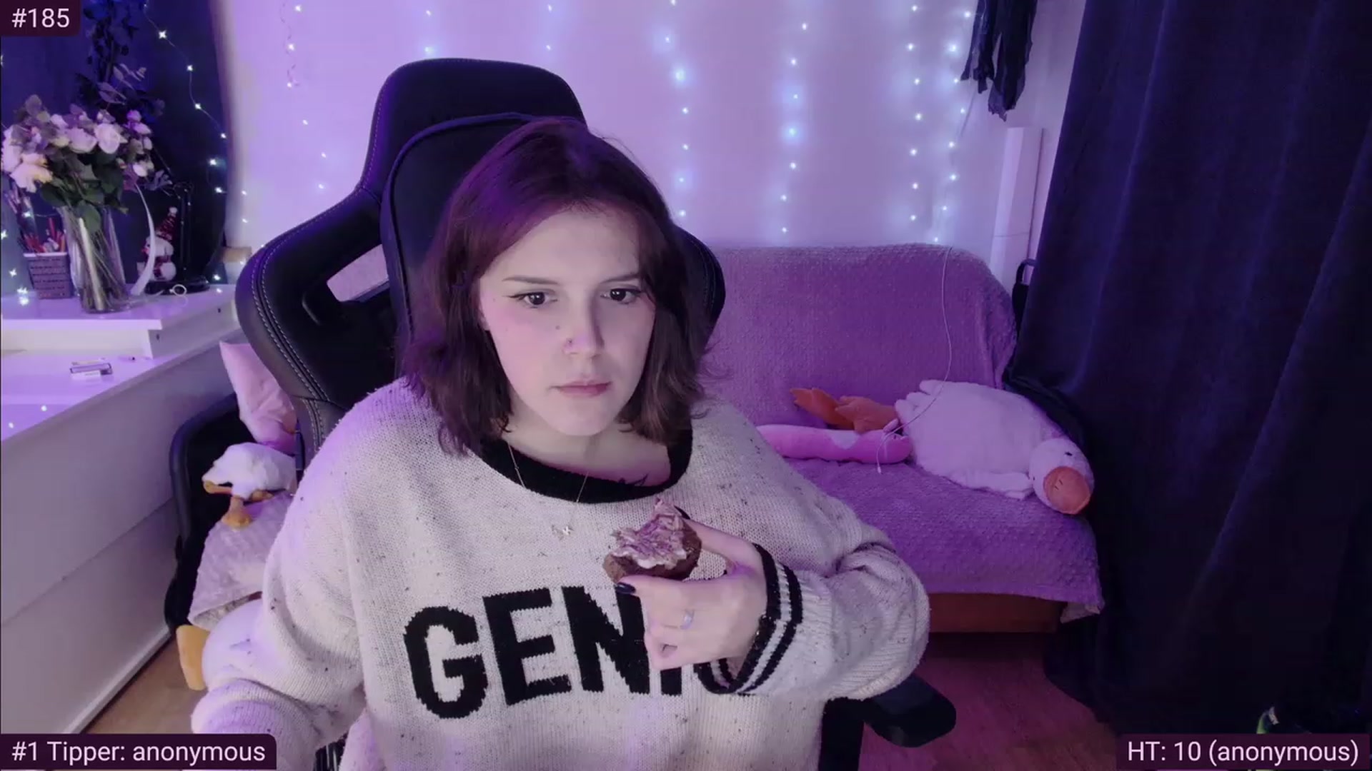 Gallery image thumbnail from crybabyKys's myfreecams stream on, 02/12/2024, 01:54 image 11 of 20
