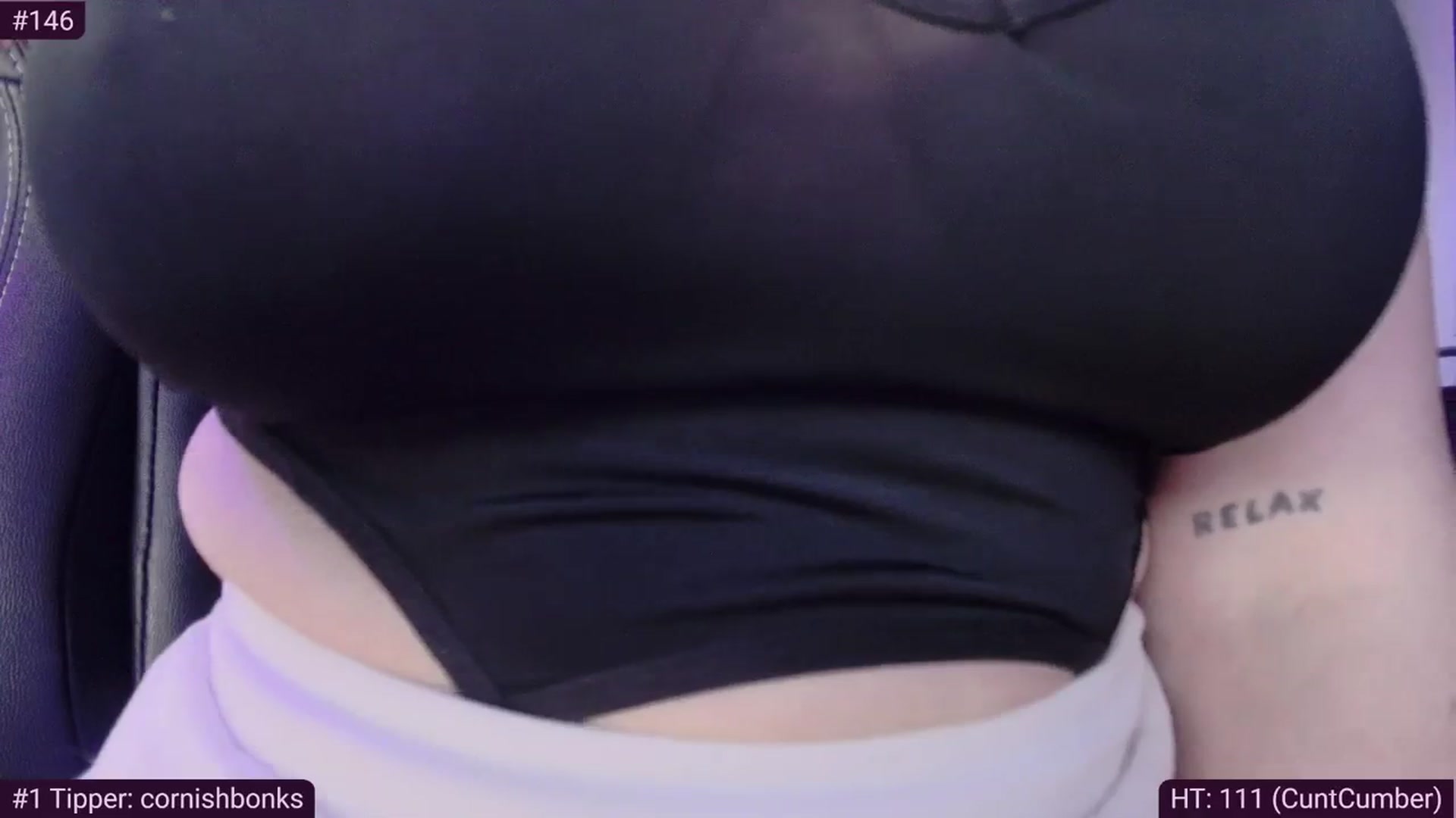 Gallery image thumbnail from crybabyKys's myfreecams stream on, 02/17/2024, 22:02 image 18 of 20