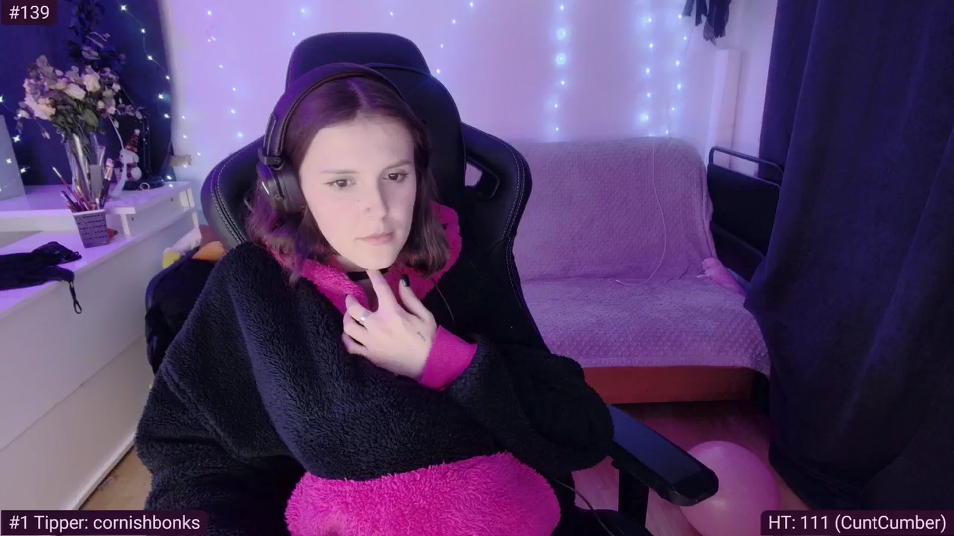 Gallery image thumbnail from crybabyKys's myfreecams stream on, 02/18/2024, 02:03 image 14 of 20