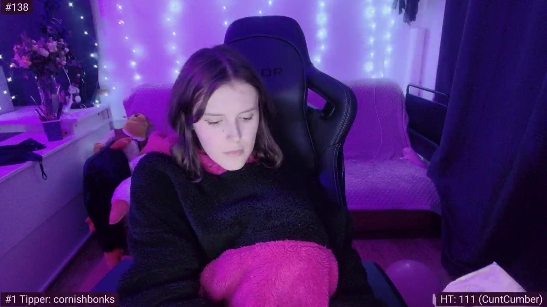 Gallery image thumbnail from crybabyKys's myfreecams stream on, 02/18/2024, 02:03 image 6 of 20