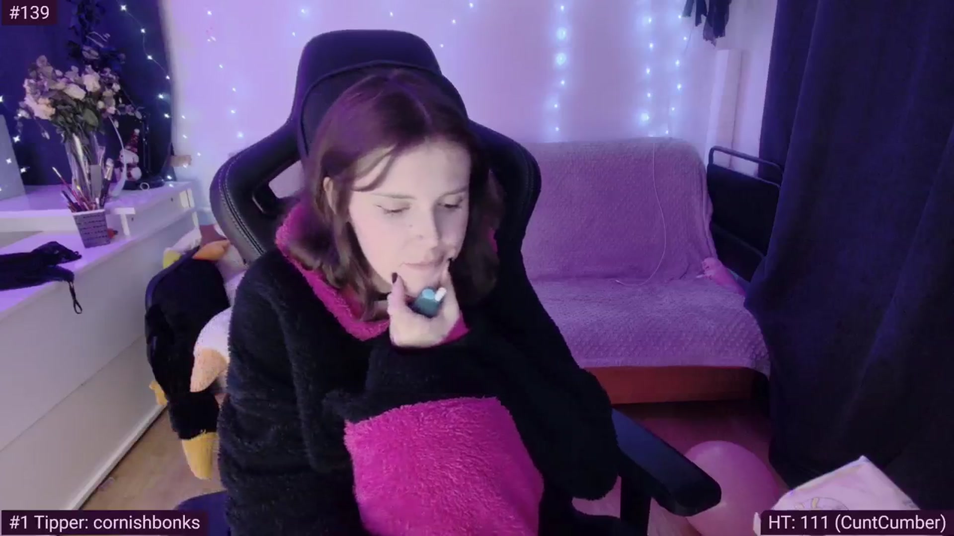 Gallery image thumbnail from crybabyKys's myfreecams stream on, 02/18/2024, 02:03 image 12 of 20