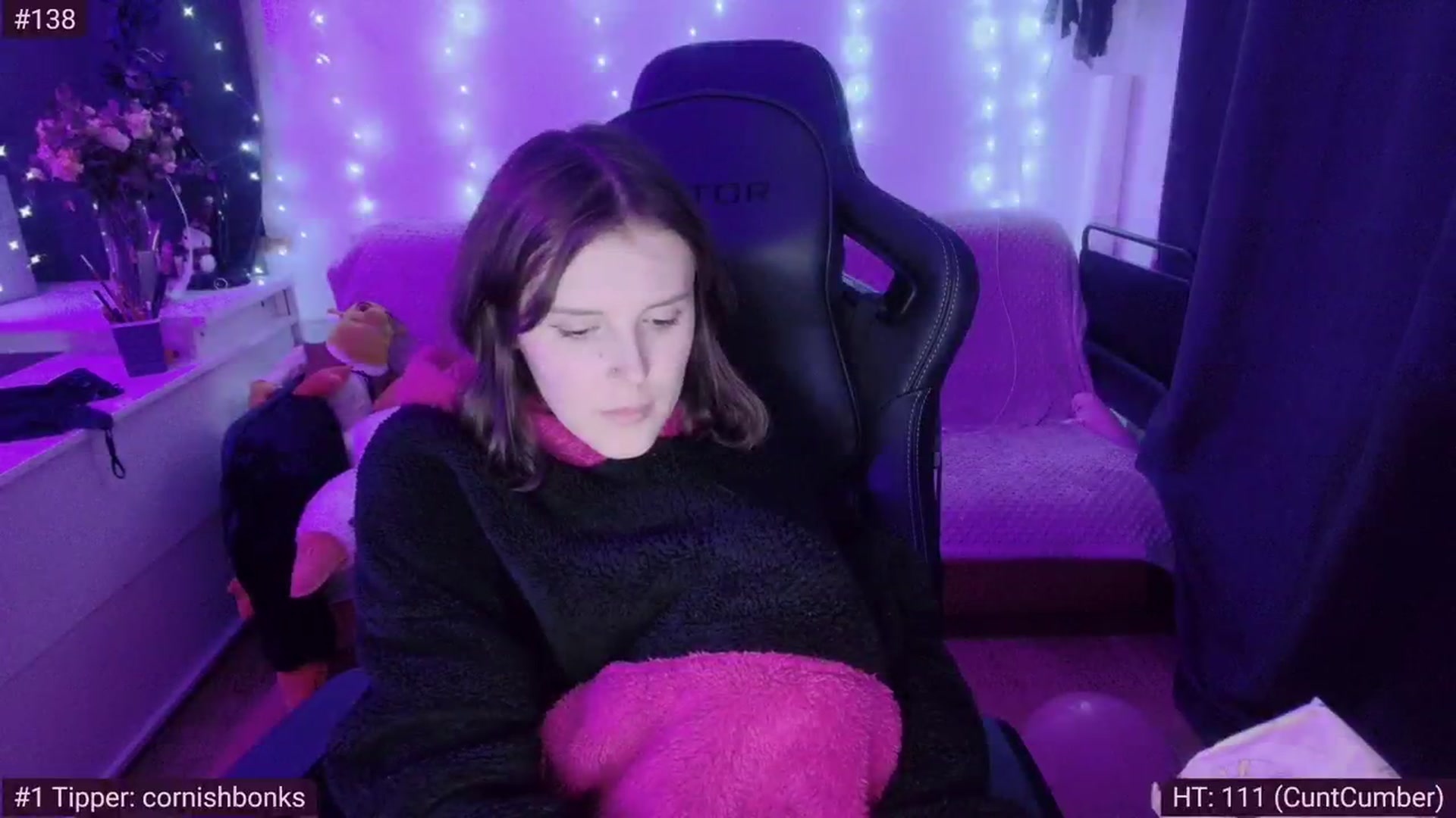 Gallery image thumbnail from crybabyKys's myfreecams stream on, 02/18/2024, 02:03 image 7 of 20