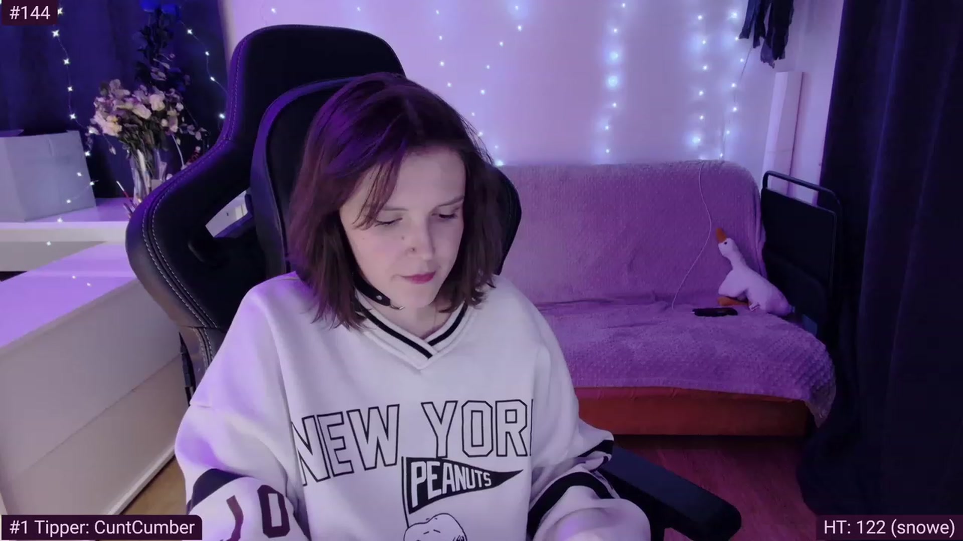Gallery image thumbnail from crybabyKys's myfreecams stream on, 02/19/2024, 24:01 image 14 of 20
