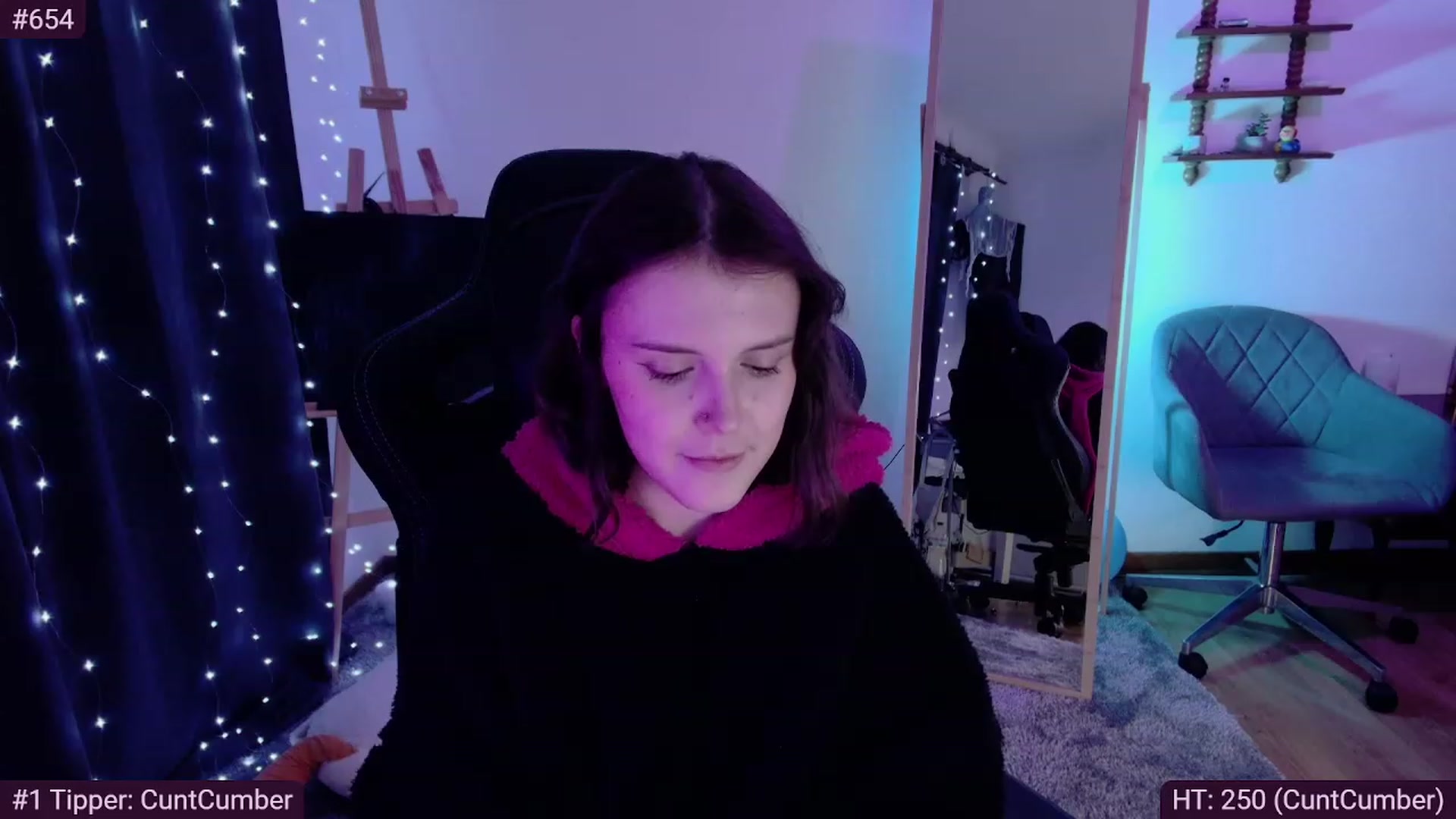 Gallery image thumbnail from crybabyKys's myfreecams stream on, 03/03/2024, 04:29 image 12 of 20