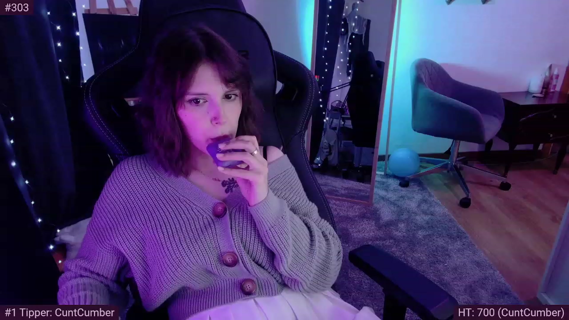 Gallery image thumbnail from crybabyKys's myfreecams stream on, 03/10/2024, 02:20 image 16 of 20