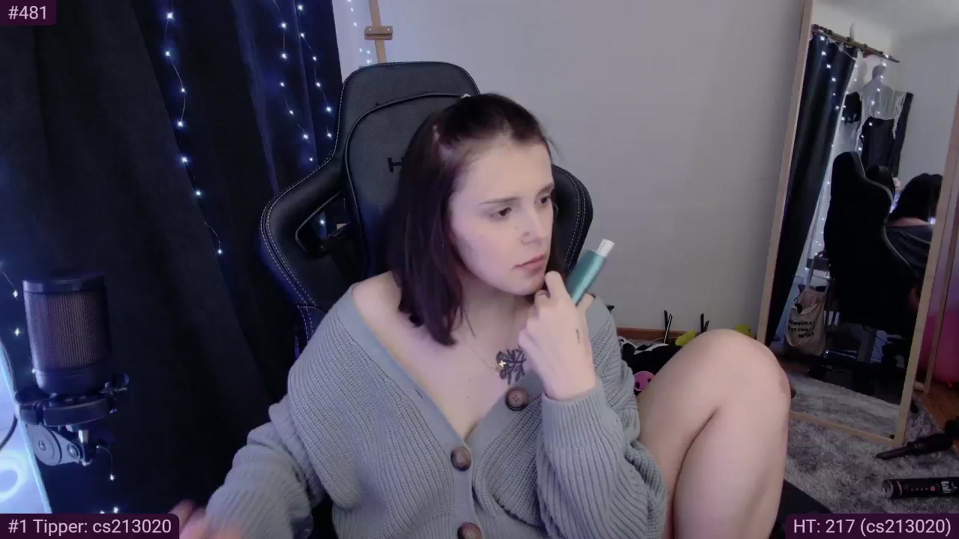 Gallery image thumbnail from crybabyKys's myfreecams stream on, 03/16/2024, 21:58 image 16 of 20