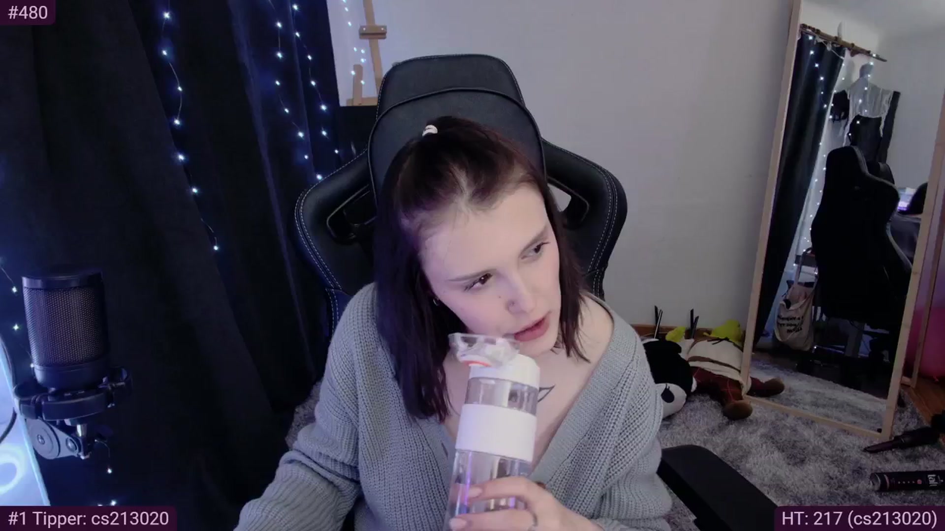 Gallery image thumbnail from crybabyKys's myfreecams stream on, 03/16/2024, 21:58 image 14 of 20