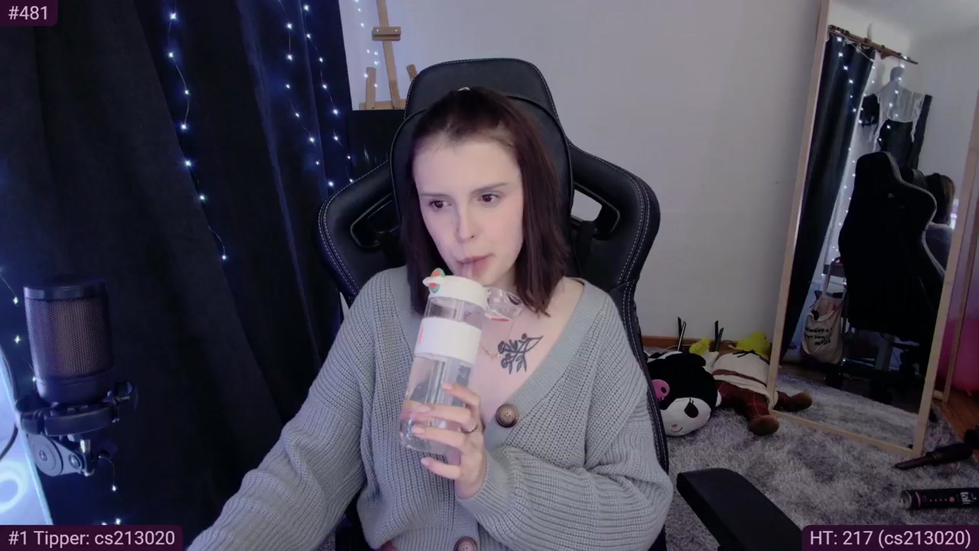 Gallery image thumbnail from crybabyKys's myfreecams stream on, 03/16/2024, 21:58 image 15 of 20