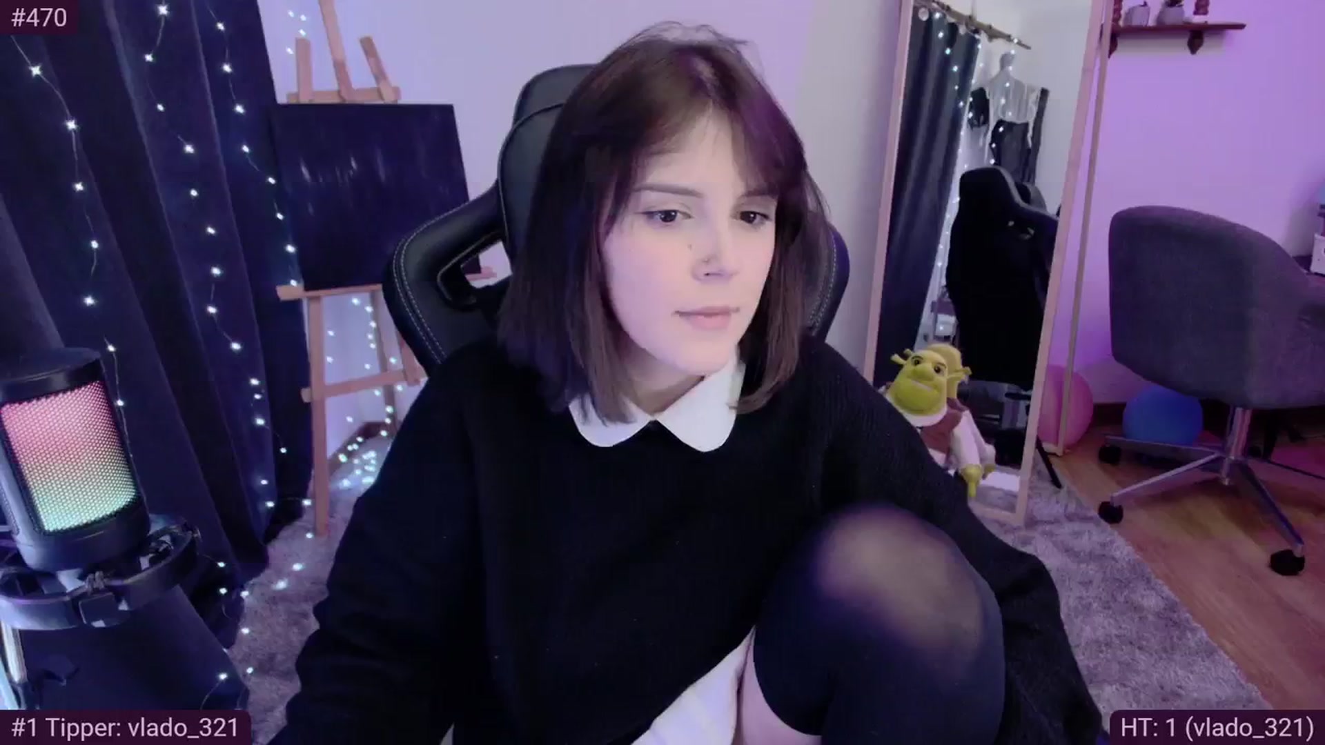 Gallery image thumbnail from crybabyKys's myfreecams stream on, 03/17/2024, 20:31 image 17 of 20