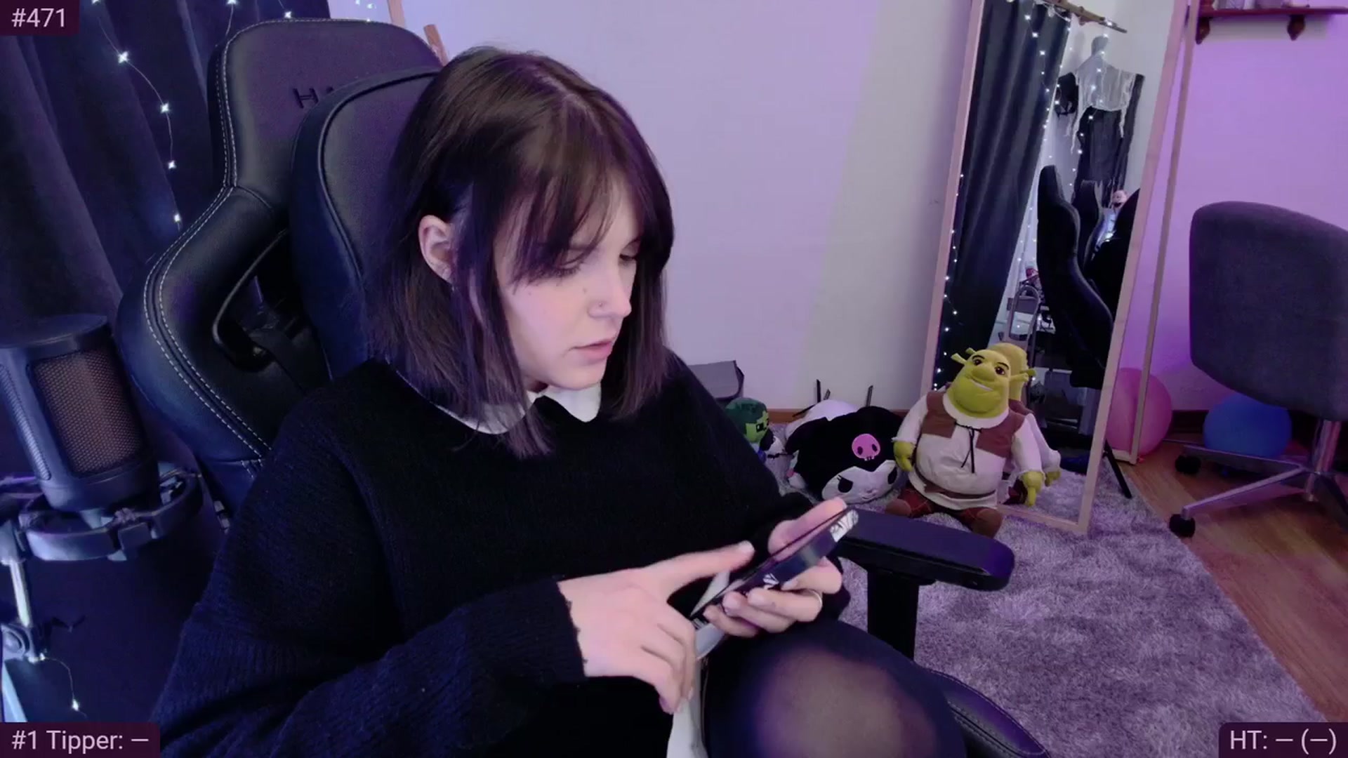 Gallery image thumbnail from crybabyKys's myfreecams stream on, 03/17/2024, 20:31 image 5 of 20