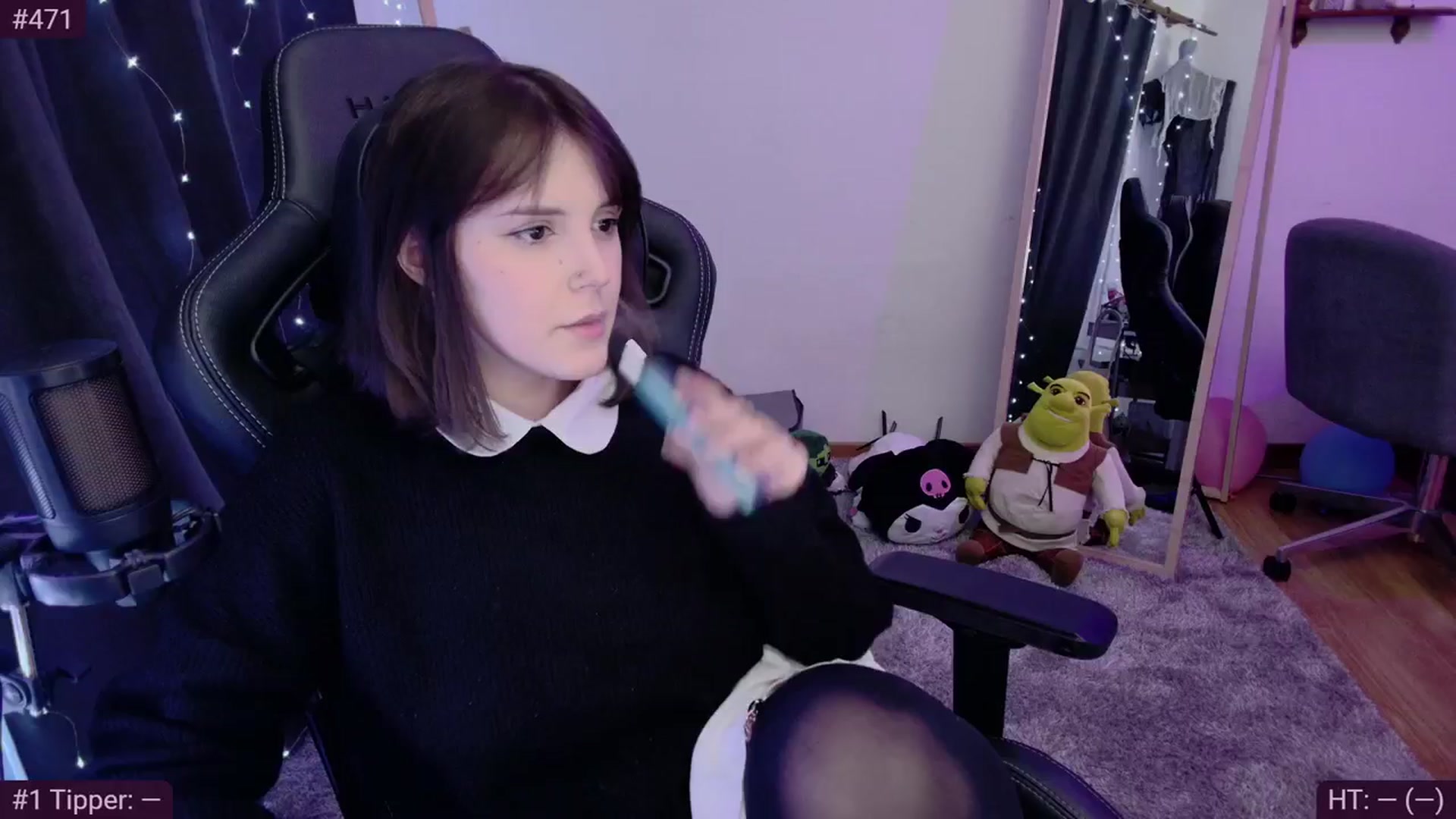 Gallery image thumbnail from crybabyKys's myfreecams stream on, 03/17/2024, 20:31 image 8 of 20