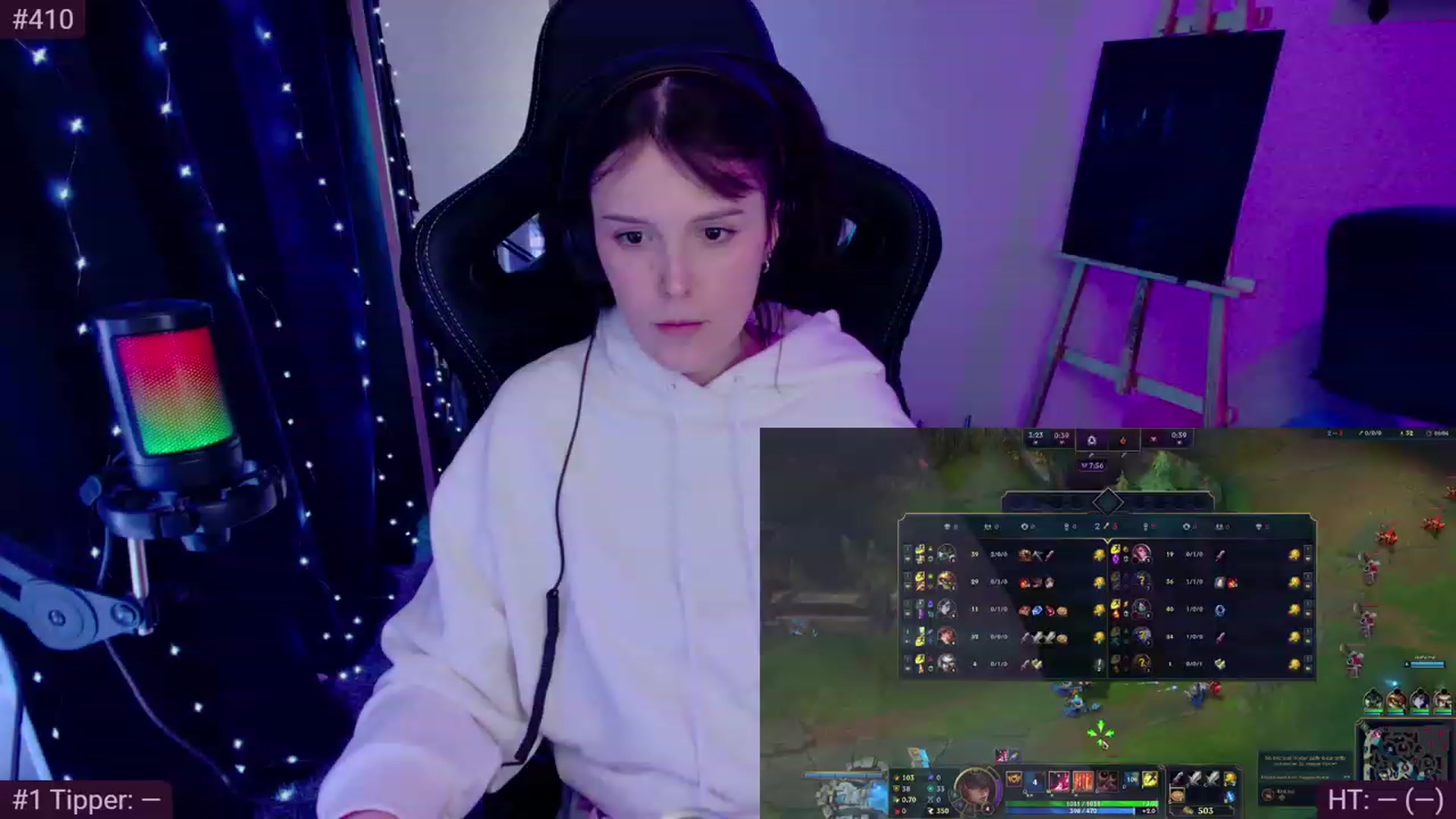 Gallery image thumbnail from crybabyKys's myfreecams stream on, 03/18/2024, 21:29 image 7 of 20
