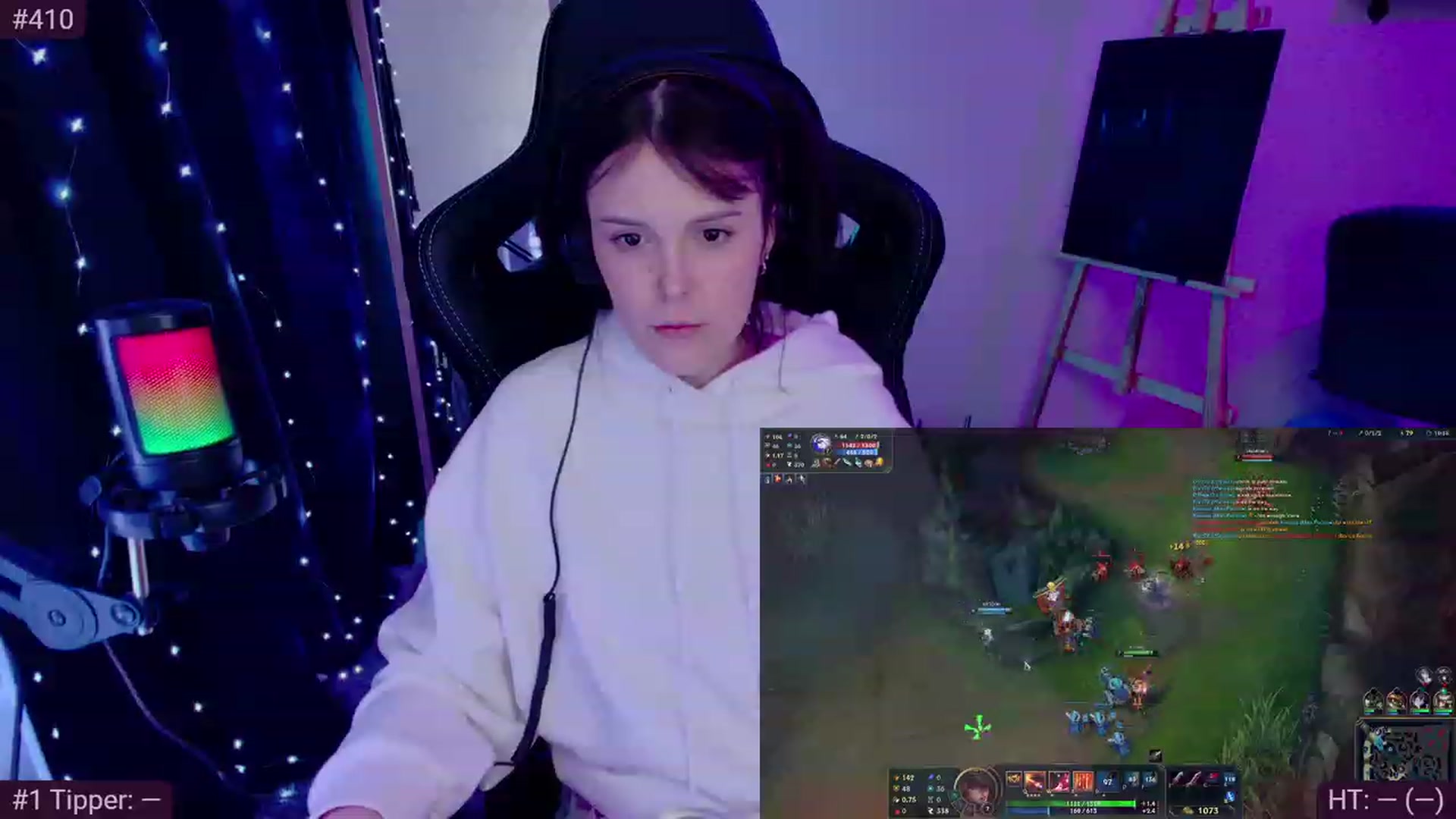 Gallery image thumbnail from crybabyKys's myfreecams stream on, 03/18/2024, 21:29 image 14 of 20
