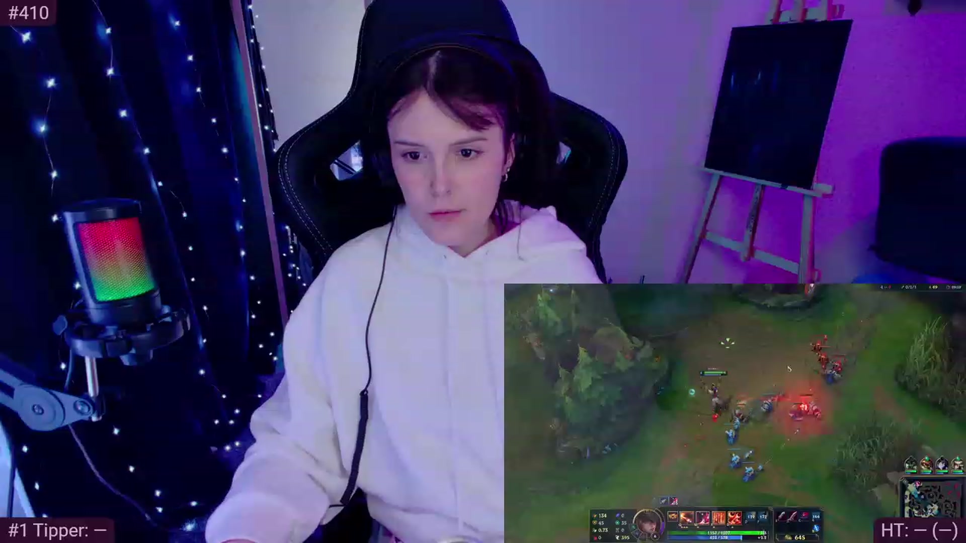 Gallery image thumbnail from crybabyKys's myfreecams stream on, 03/18/2024, 21:29 image 13 of 20