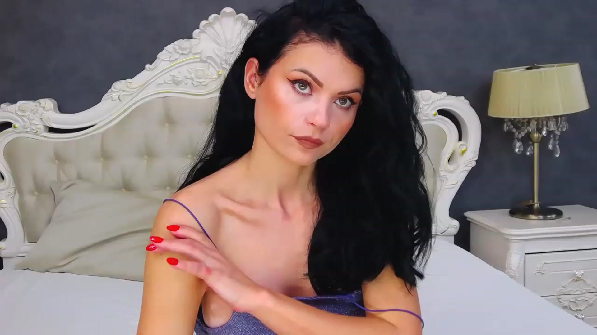 Gallery image thumbnail from crystallxx's myfreecams stream on, 12/19/2022, 07:47 image 7 of 20