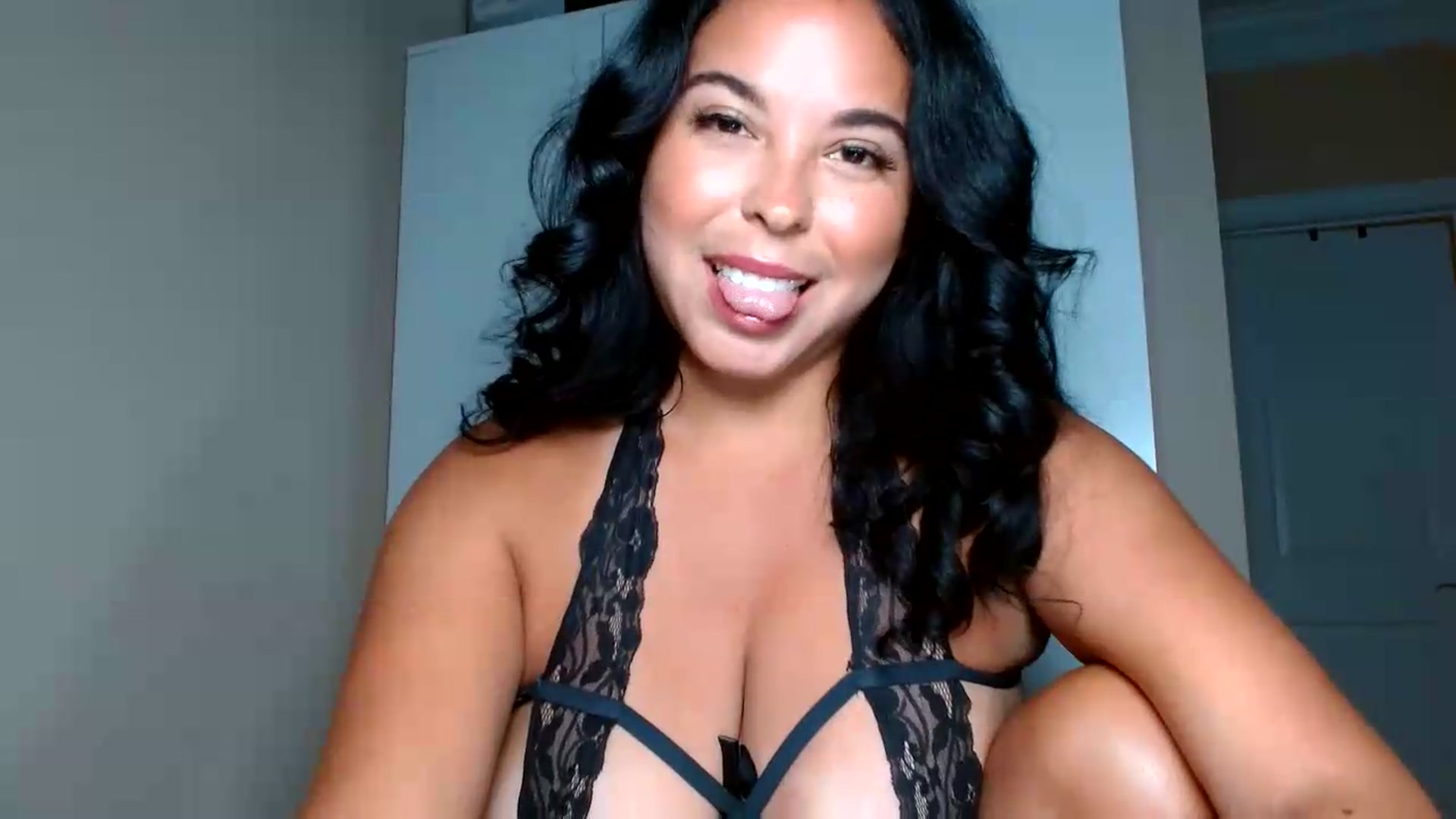 Gallery image thumbnail from cumloveher's myfreecams stream on, 08/05/2026, 12:38 image 4 of 20