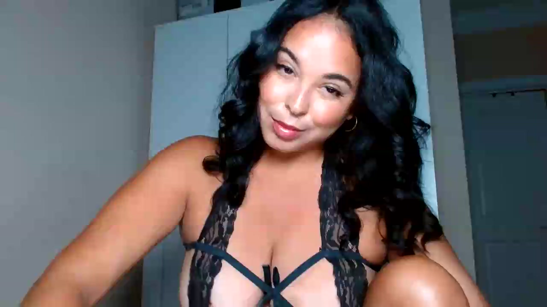 Gallery image thumbnail from cumloveher's myfreecams stream on, 08/05/2026, 12:38 image 2 of 20