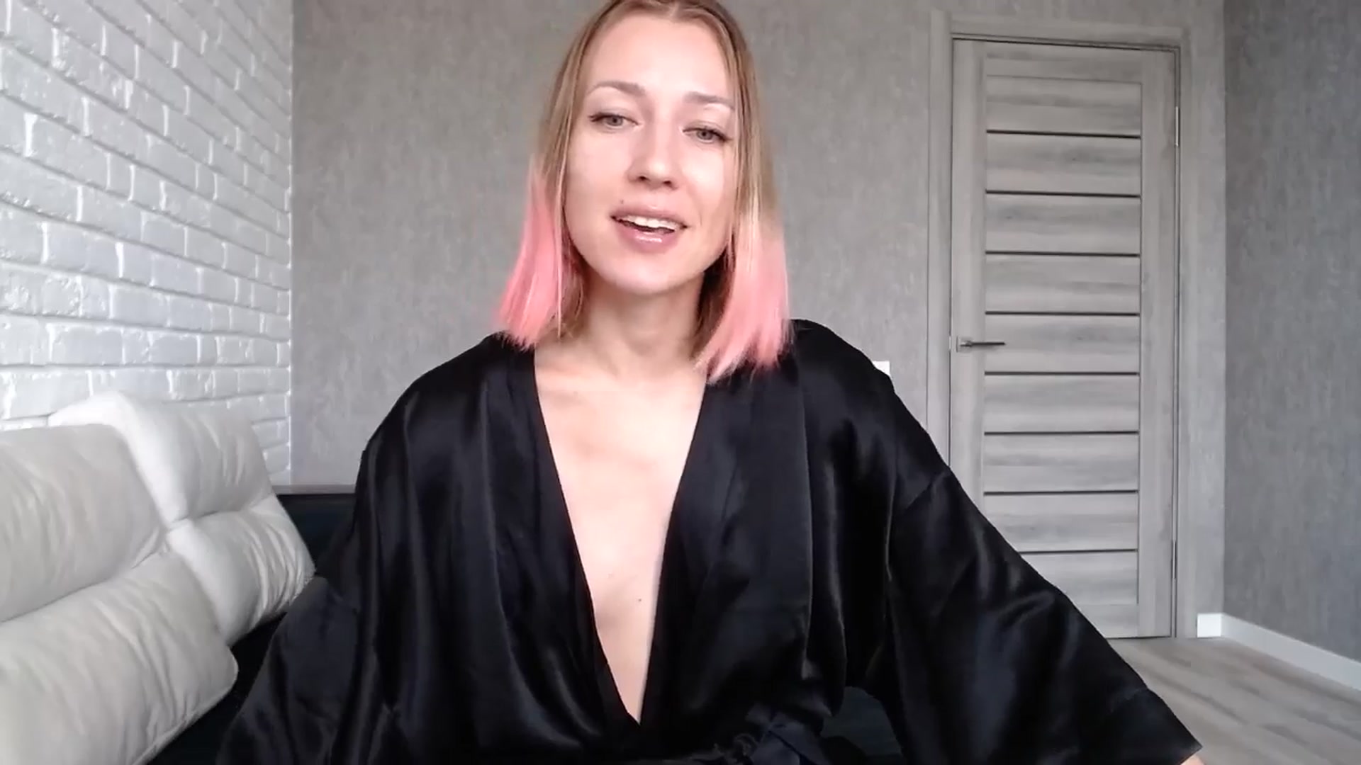 Gallery image thumbnail from cup_of_kate's myfreecams stream on, 09/14/2024, 14:37 image 4 of 20