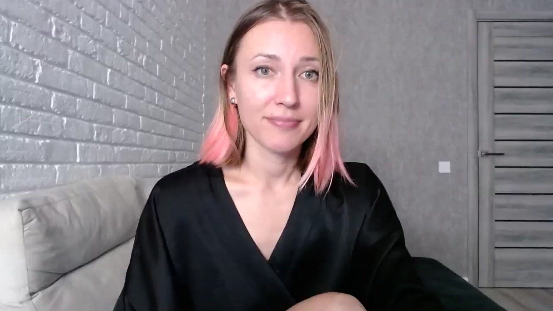 Gallery image thumbnail from cup_of_kate's myfreecams stream on, 09/14/2024, 17:10 image 16 of 20