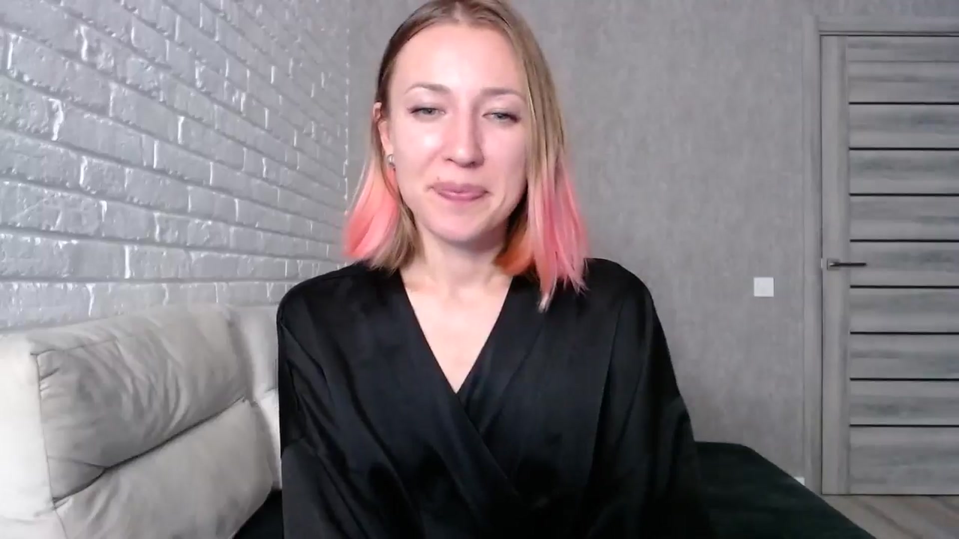 Gallery image thumbnail from cup_of_kate's myfreecams stream on, 09/14/2024, 17:10 image 14 of 20
