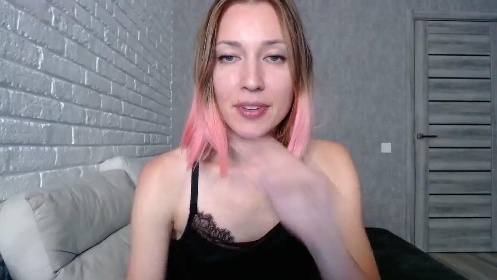 Gallery image thumbnail from cup_of_kate's myfreecams stream on, 09/14/2024, 18:00 image 14 of 20