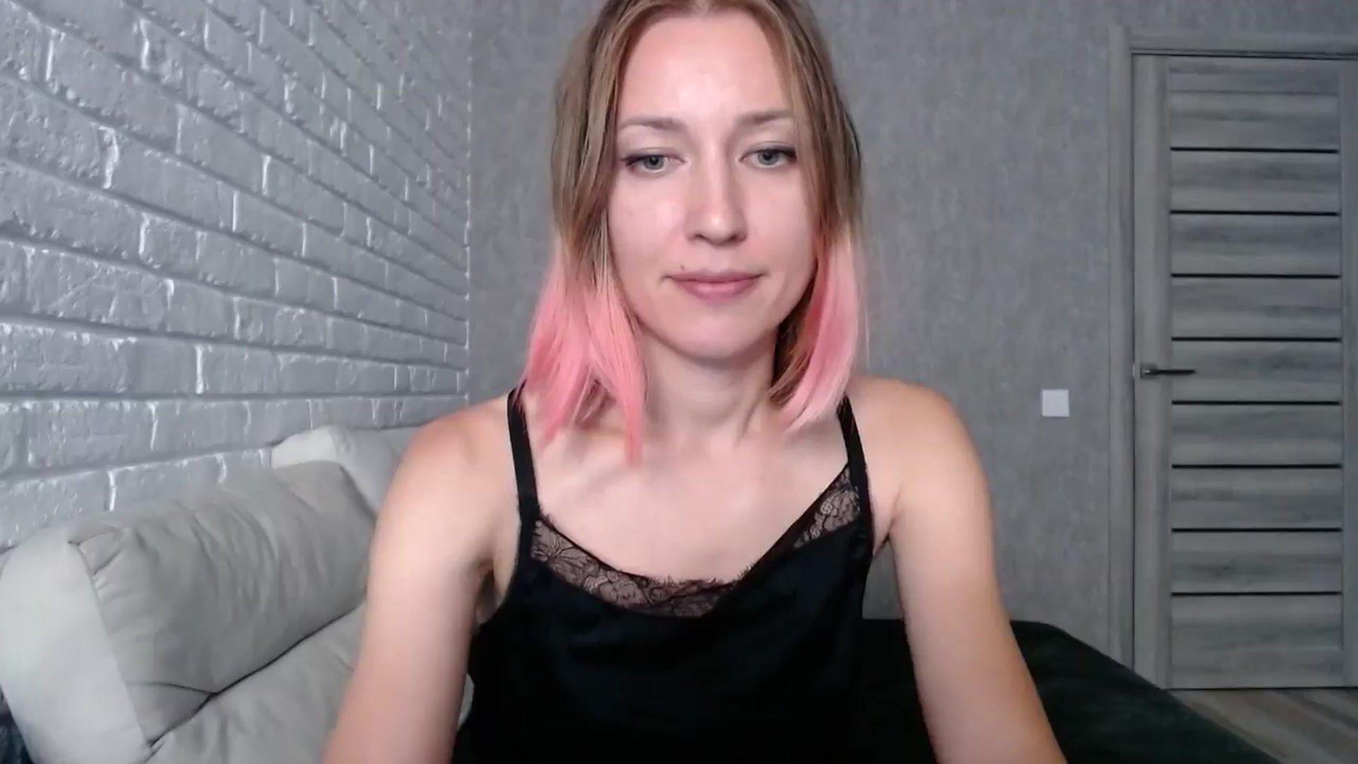 Gallery image thumbnail from cup_of_kate's myfreecams stream on, 09/14/2024, 18:00 image 15 of 20