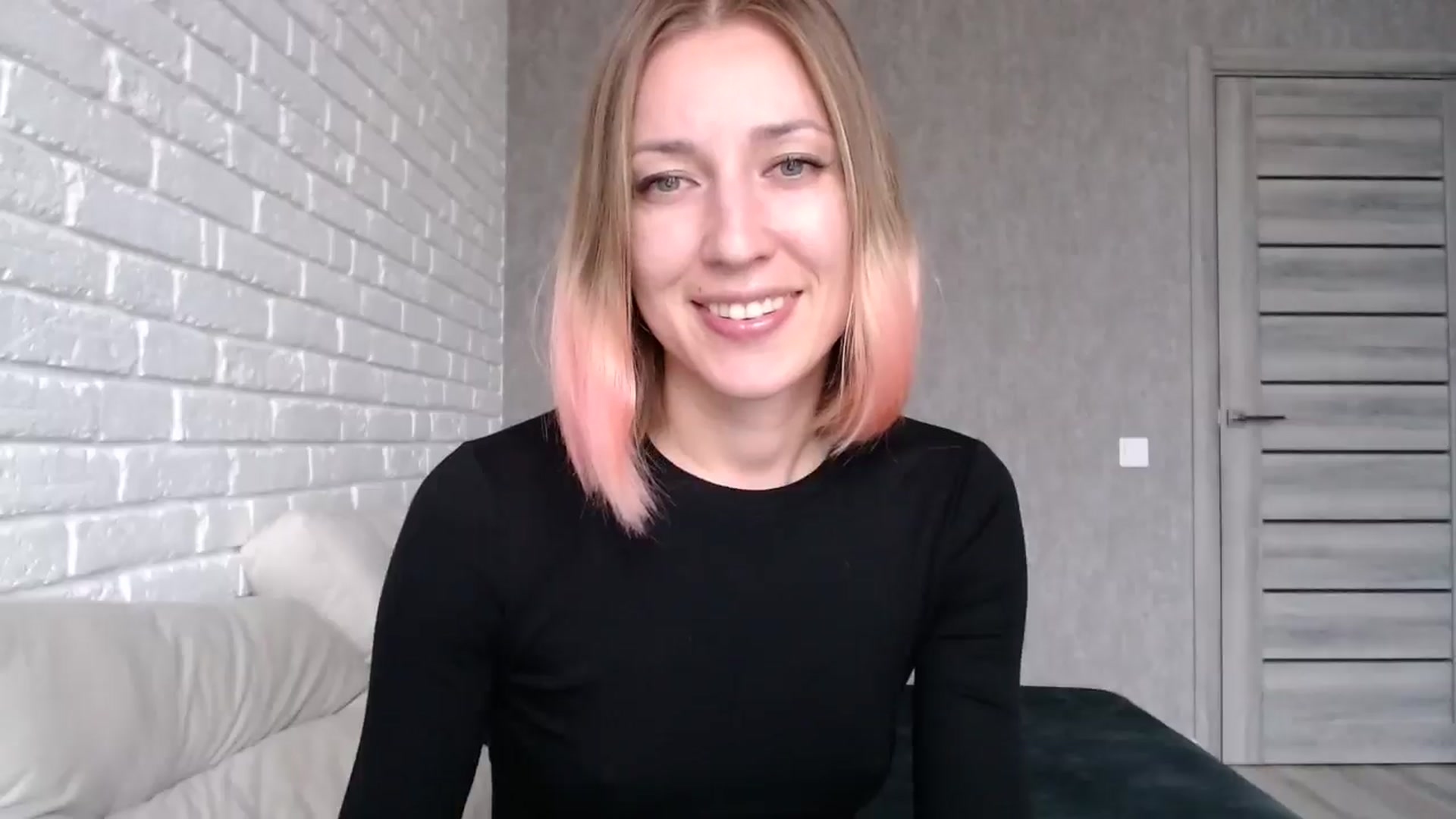 Gallery image thumbnail from cup_of_kate's myfreecams stream on, 09/15/2024, 15:32 image 6 of 20