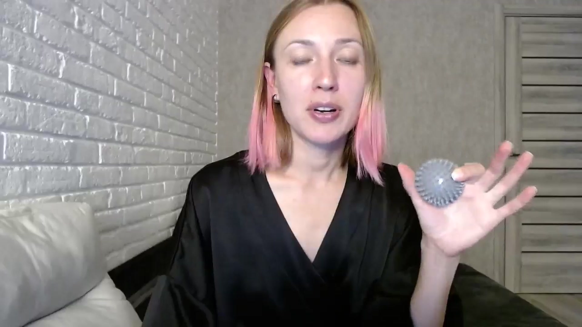 Gallery image thumbnail from cup_of_kate's myfreecams stream on, 09/17/2024, 19:41 image 14 of 20
