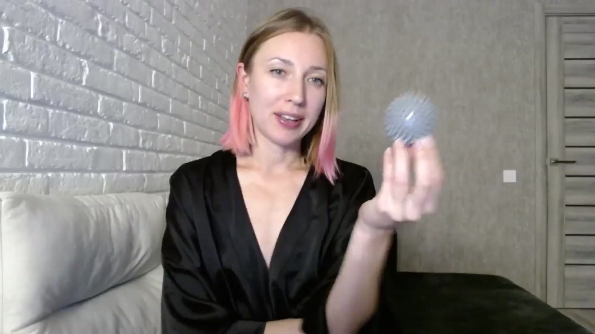 Gallery image thumbnail from cup_of_kate's myfreecams stream on, 09/17/2024, 19:41 image 8 of 20