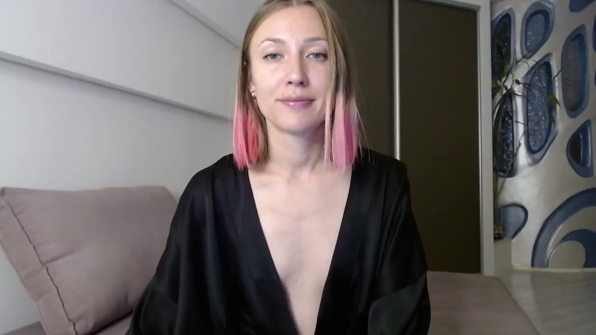 Gallery image thumbnail from cup_of_kate's myfreecams stream on, 10/02/2024, 16:16 image 6 of 20