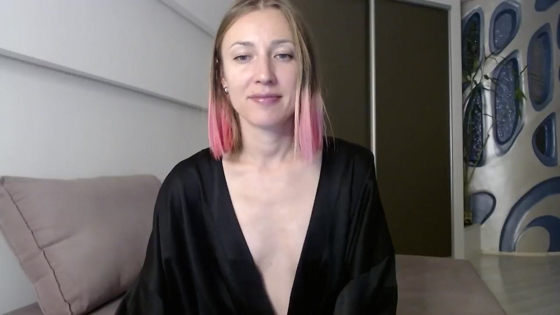 Gallery image thumbnail from cup_of_kate's myfreecams stream on, 10/02/2024, 16:16 image 4 of 20