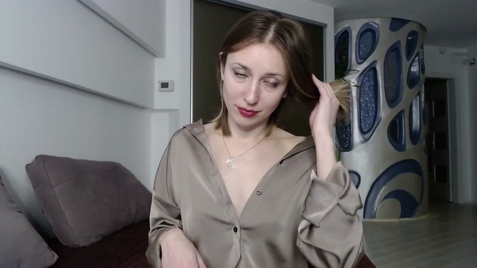 Gallery image thumbnail from cup_of_kate's myfreecams stream on, 02/01/2025, 17:23 image 15 of 20