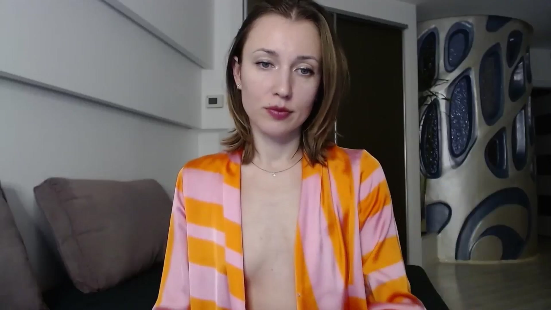 Gallery image thumbnail from cup_of_kate's myfreecams stream on, 02/08/2025, 17:37 image 9 of 20