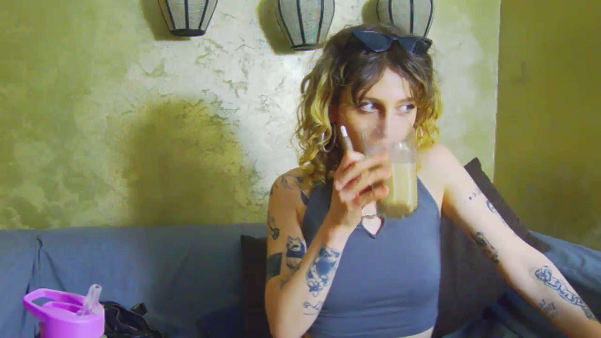 Gallery image thumbnail from curlyellas's myfreecams stream on, 07/16/2023, 19:21 image 8 of 20