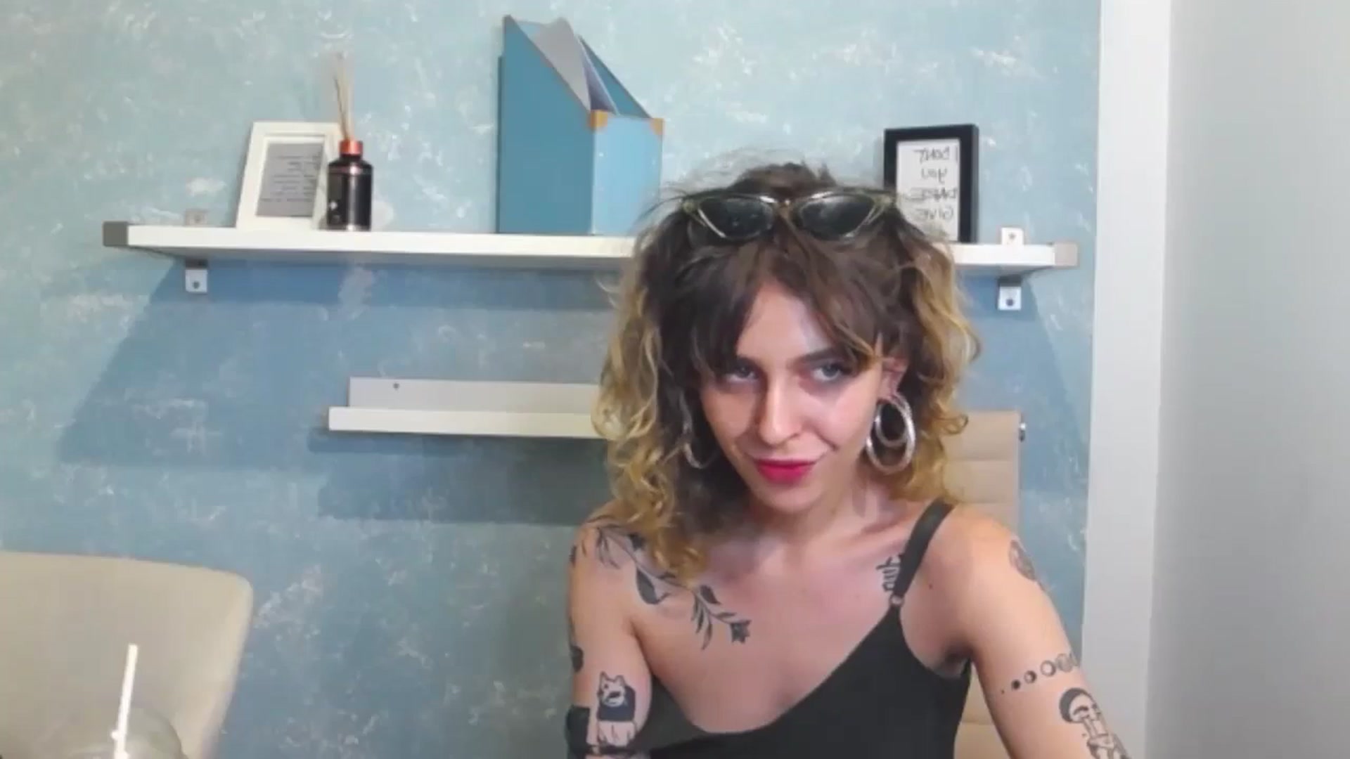 Gallery image thumbnail from curlyellas's myfreecams stream on, 08/31/2023, 18:31 image 7 of 20