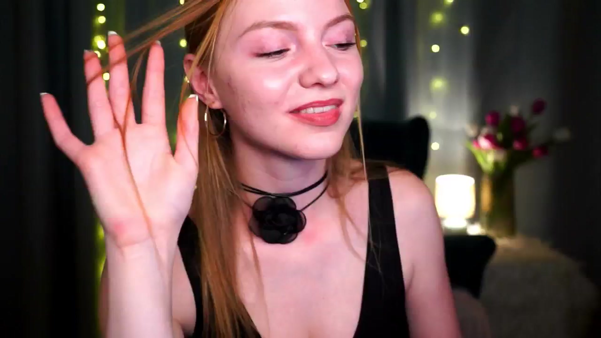 Gallery image thumbnail from cute18cute's myfreecams stream on, 11/17/2025, 12:33 image 10 of 20