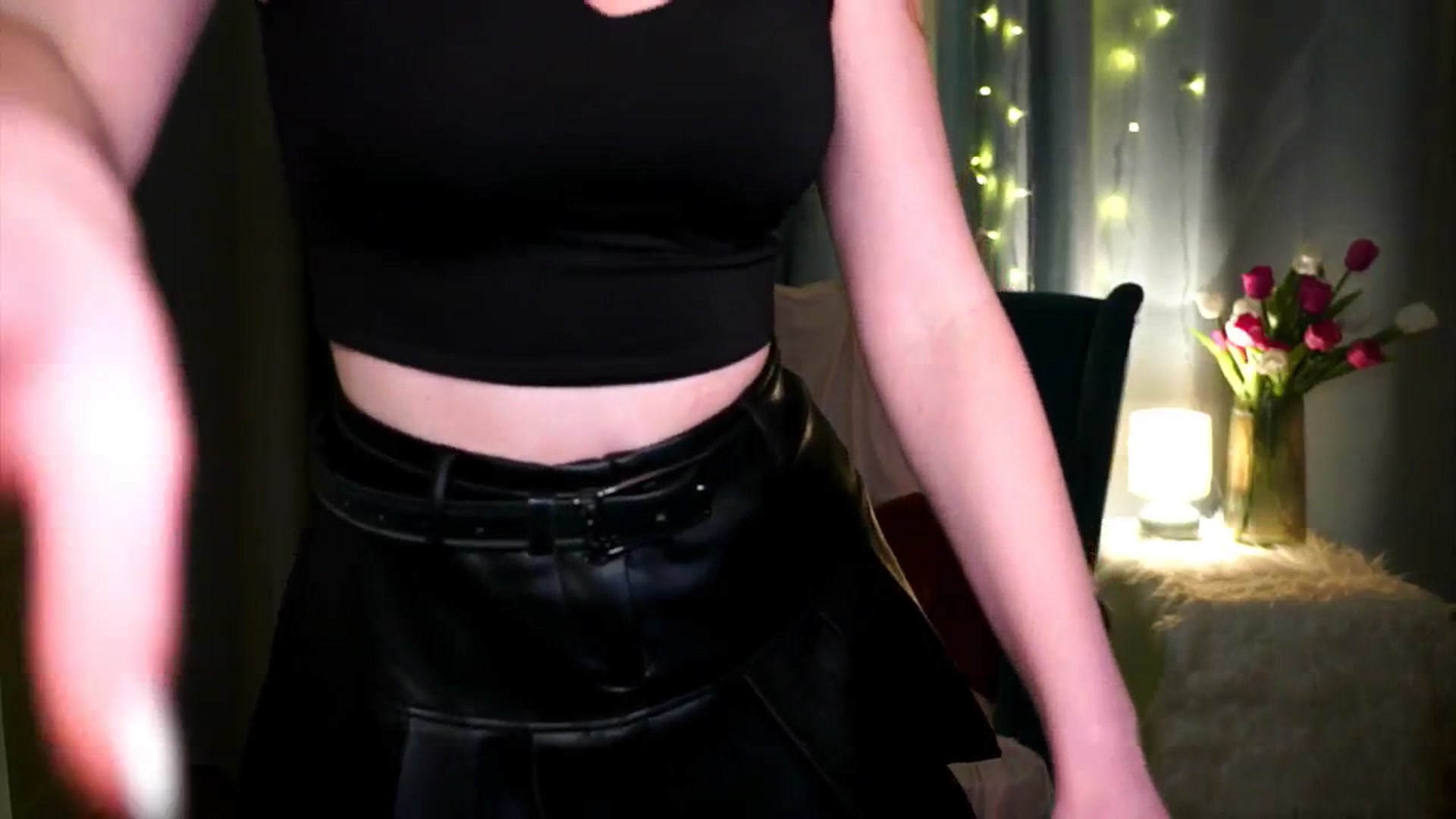 Gallery image thumbnail from cute18cute's myfreecams stream on, 11/17/2025, 16:14 image 17 of 20