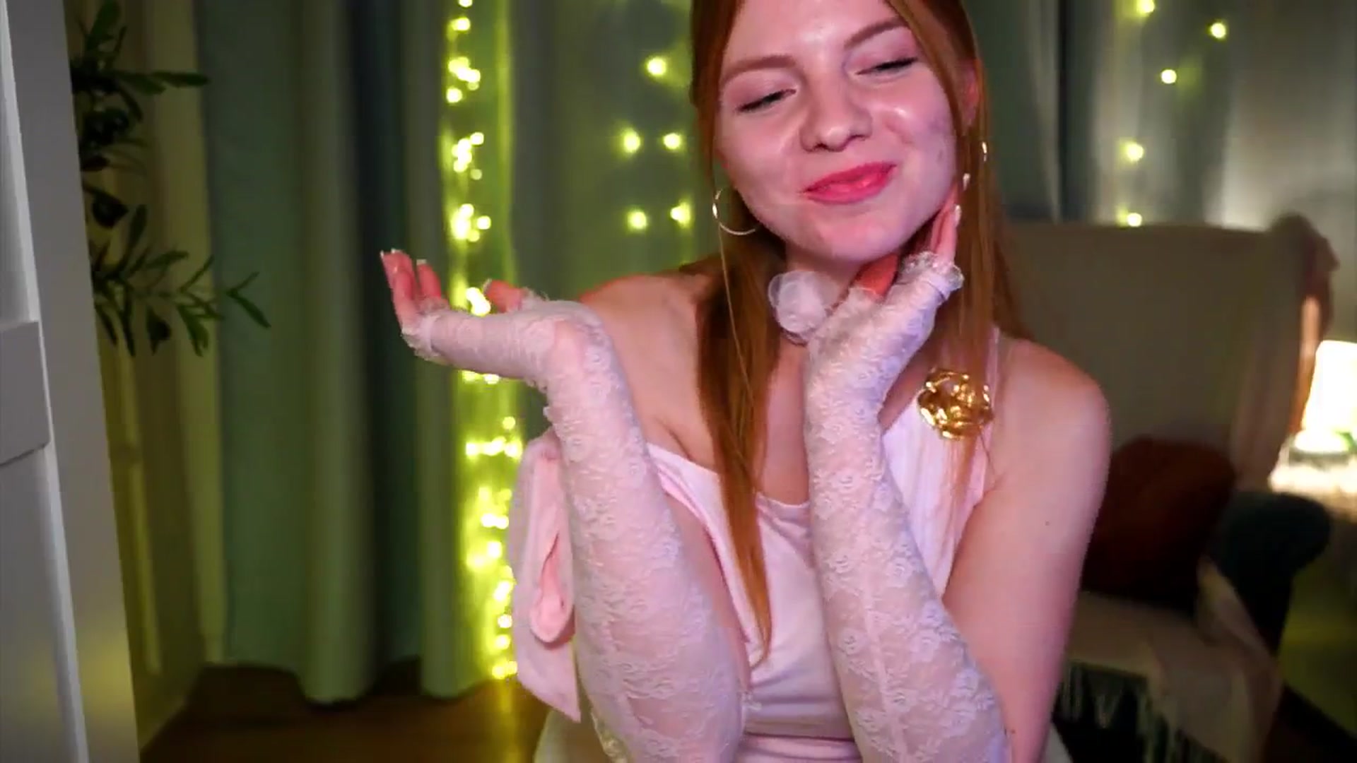 Gallery image thumbnail from cute18cute's myfreecams stream on, 12/06/2025, 14:54 image 7 of 20