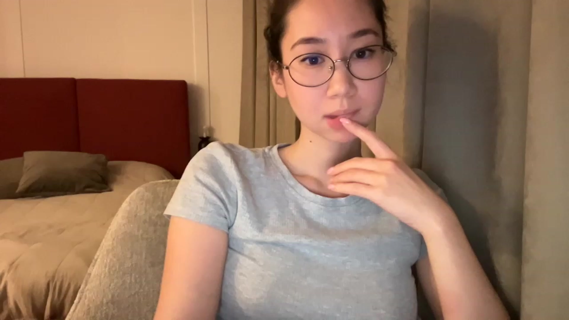 Gallery image thumbnail from cute_asian69's myfreecams stream on, 03/21/2023, 23:06 image 6 of 20